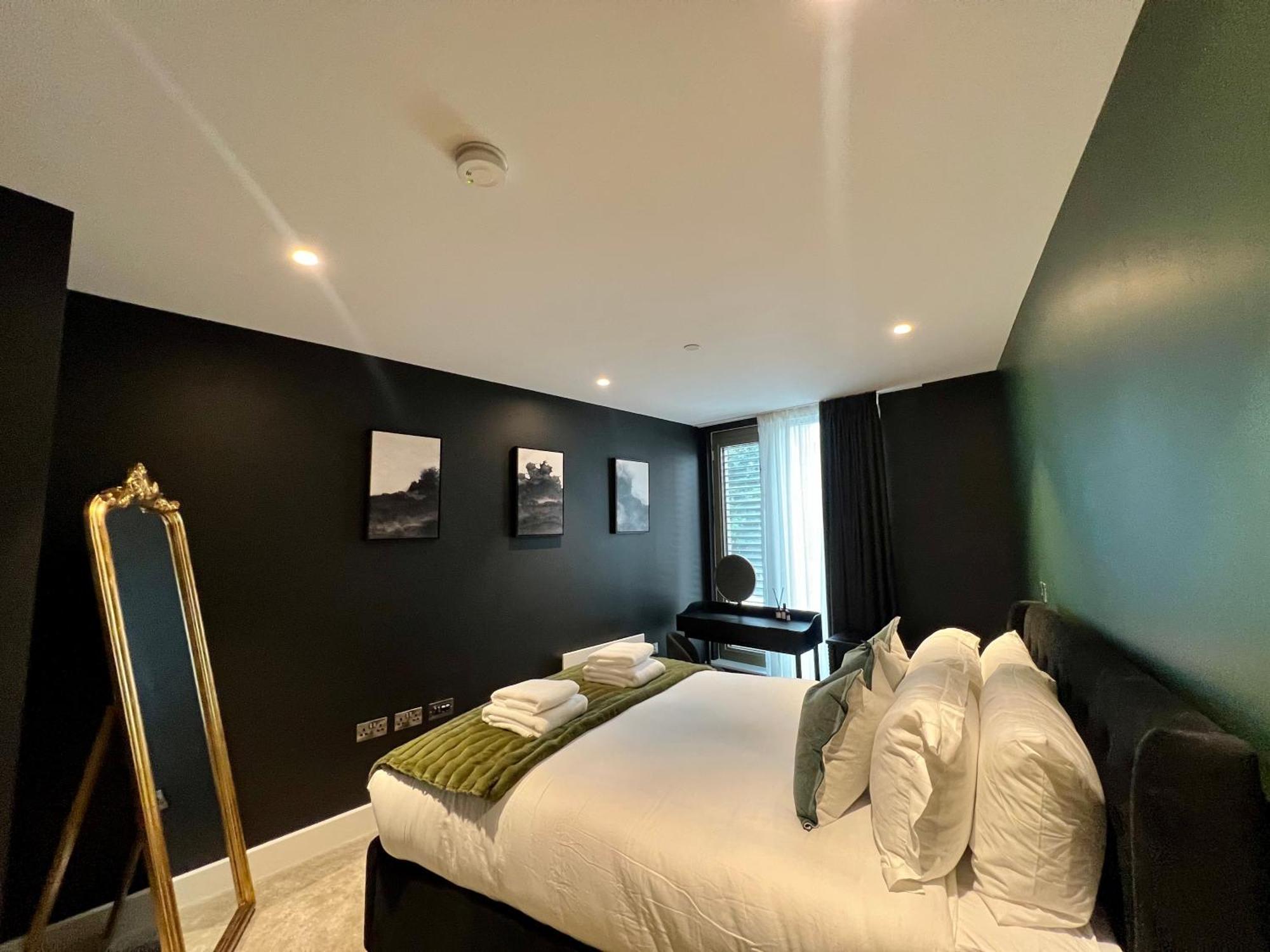Appartement The Midnight Garden Escape At Ryedale House à York Extérieur photo